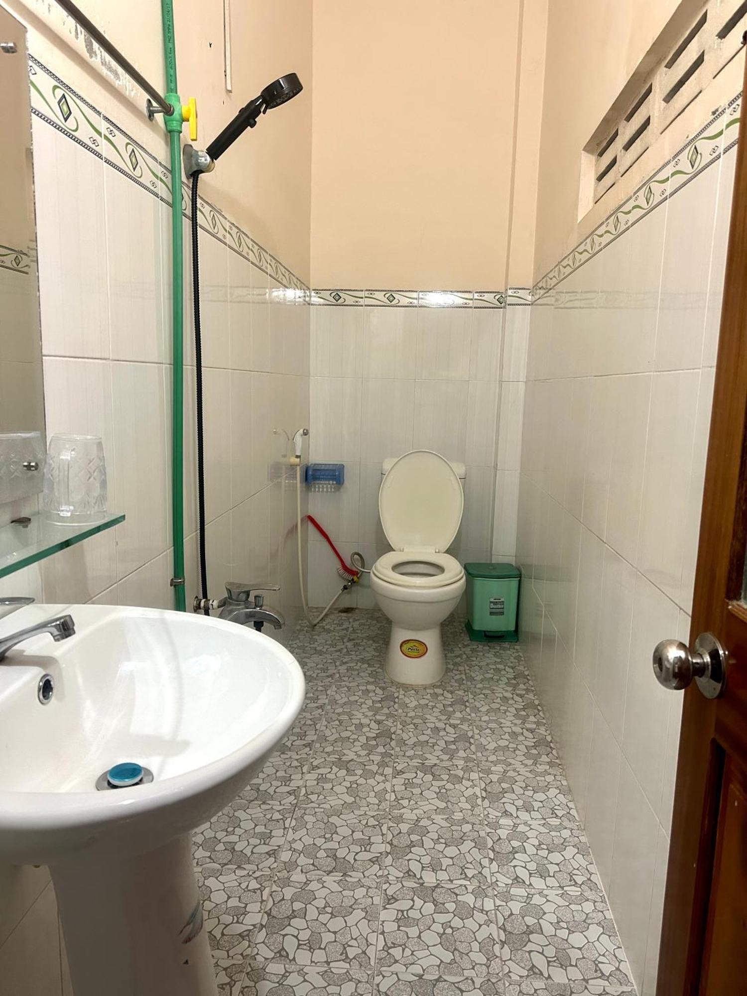 Ngoc Nga Hotel Phan Rang Room photo